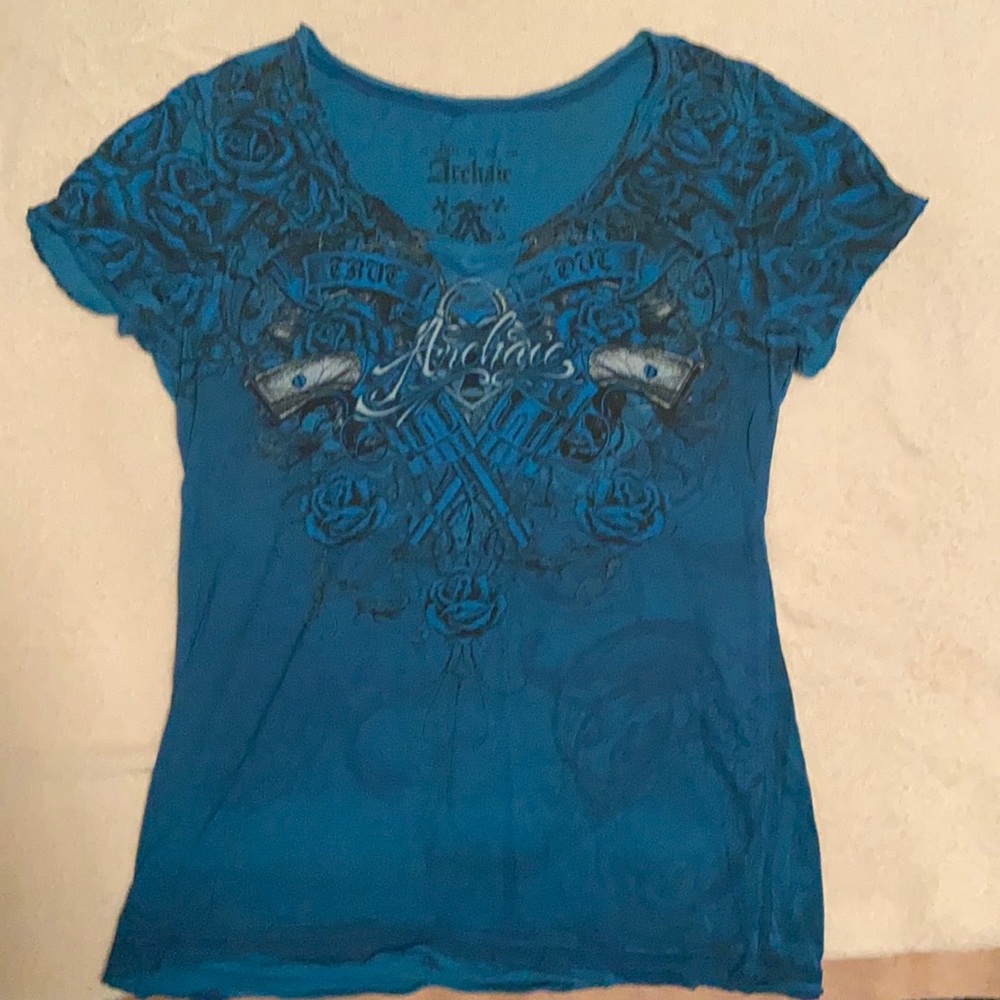 Women’s Archaic t-shirt